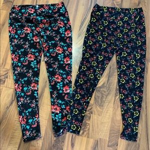 2 pairs of lularoe leggings